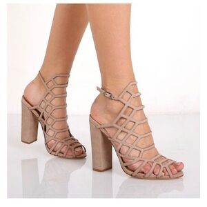 SCHUTZ Jaden Sandal Neutral Nude Caged
Nubuck Suede Block Heel